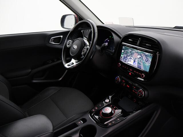 KIA SOUL e-Soul 64 kWh AUT. + HARMAN/KARDON | CAMERA | SFEERVERL. | ADAPTIVE CRUISE | STUURVERW. | STOELVERWARMING