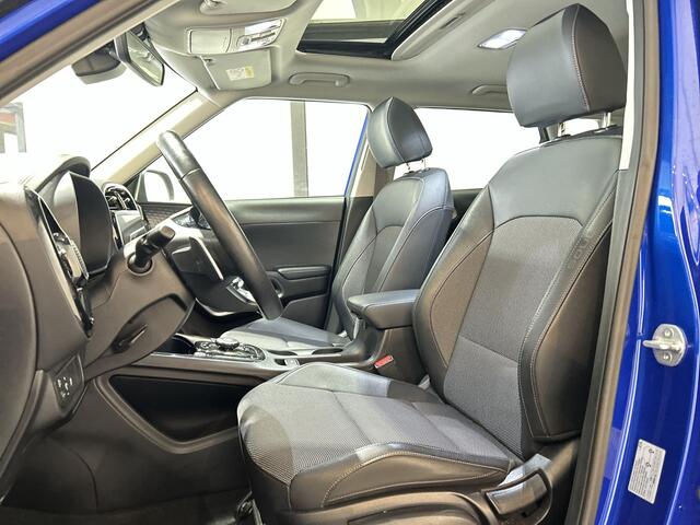 KIA SOUL e-Soul DynamicPlusLine 64 kWh Parkeercamera | Navigatie | Panoramadak