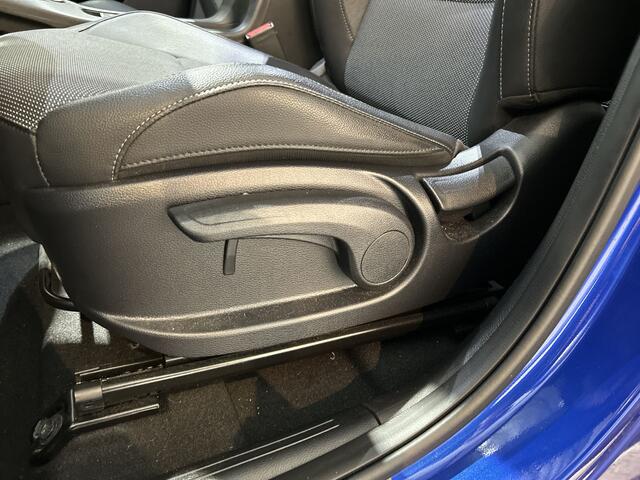 KIA SOUL e-Soul DynamicPlusLine 64 kWh Parkeercamera | Navigatie | Panoramadak