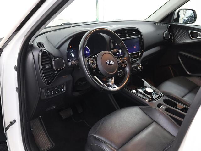 KIA SOUL e-Soul ExecutiveLine 64 kWh | Harman/Kardon Audio | Head Up display | Adaptieve Cruise Control | Stoelverwarming | Navigatie | Achteruitrijcamera | Apple Carplay