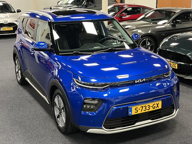 KIA SOUL e-Soul ExecutiveLine 64kWh 204PK Automaat | Leder | Navigatie | Head-Up display | Schuifdak | Trekhaak | Harman Kardon Audio
