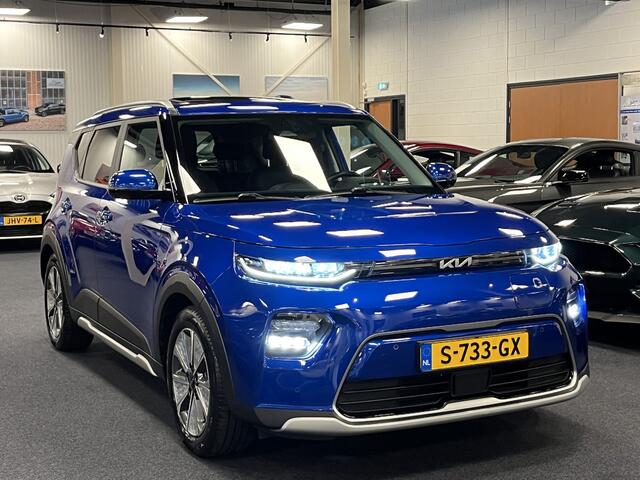 KIA SOUL e-Soul ExecutiveLine 64kWh 204PK Automaat | Leder | Navigatie | Head-Up display | Schuifdak | Trekhaak | Harman Kardon Audio