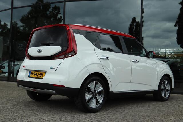 KIA SOUL E-SOUL EXECUTIVELINE 64KWH | CARPLAY | CAMERA | KEY-LESS | HARMAN/KARDON | HUD | LED | LEDER | ACC