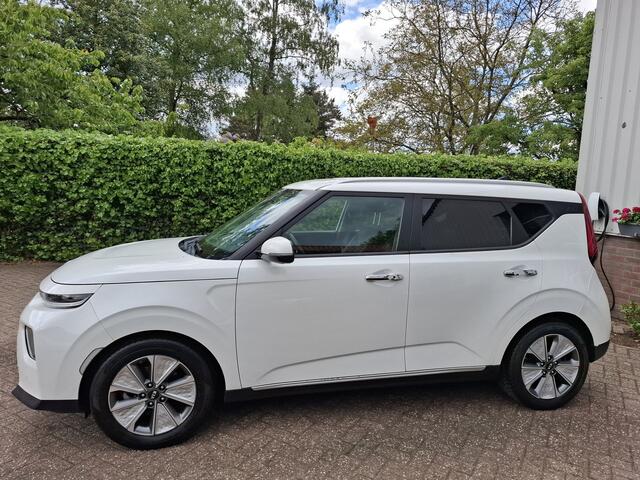 KIA SOUL e-Soul ExecutiveLine 64 kWh 9850.- EX BTW LEER/ADAPTIVE CRUISE 204PK