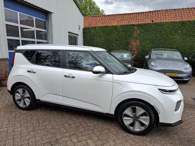 KIA SOUL e-Soul ExecutiveLine 64 kWh 9850.- EX BTW LEER/ADAPTIVE CRUISE 204PK