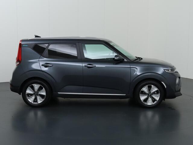KIA SOUL e-Soul DynamicPlusLine 64 kWh | Harman / Kardon | Head-Up | Stoel/Stuurverwarming | Parkeercamera | Navigatie | Cruise Control Adaptief |