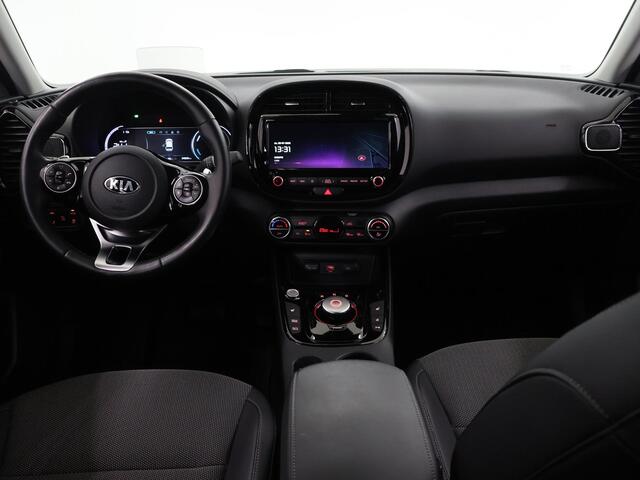 KIA SOUL e-Soul DynamicPlusLine 64 kWh | Harman / Kardon | Head-Up | Stoel/Stuurverwarming | Parkeercamera | Navigatie | Cruise Control Adaptief |