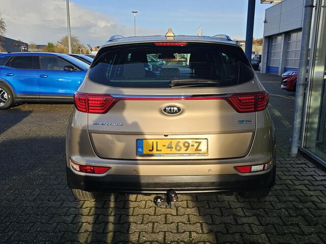 KIA SPORTAGE 1.6 GDI First Edition 1ste eigenaar | Zéér netjes! | Trekhaak | Cruise control | Camera | Navigatie | Lane assist | Led dagrijverlichting etc.
