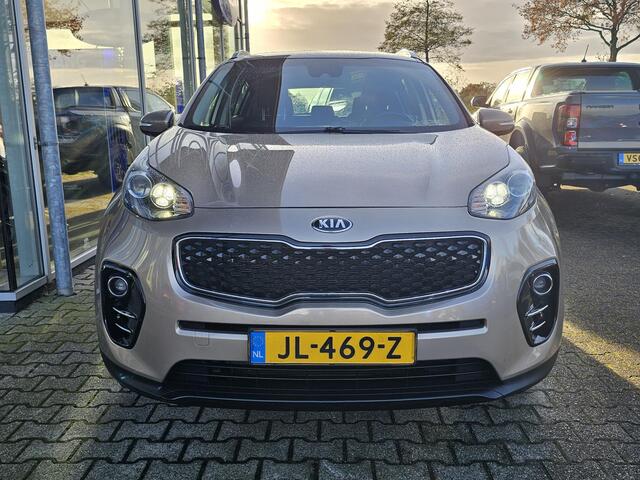 KIA SPORTAGE 1.6 GDI First Edition 1ste eigenaar | Zéér netjes! | Trekhaak | Cruise control | Camera | Navigatie | Lane assist | Led dagrijverlichting etc.