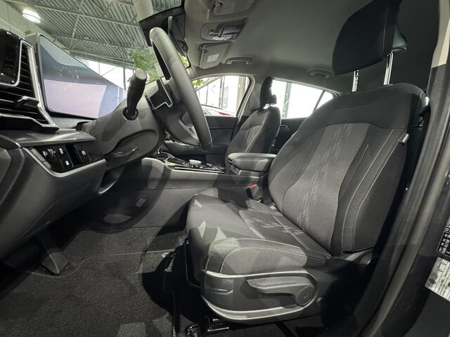 KIA SPORTAGE 1.6 T-GDi Plug-in Hybrid AWD DynamicLine VOORRAAD | Camera | Navigatie | 19'' Lichtmetalen velgen