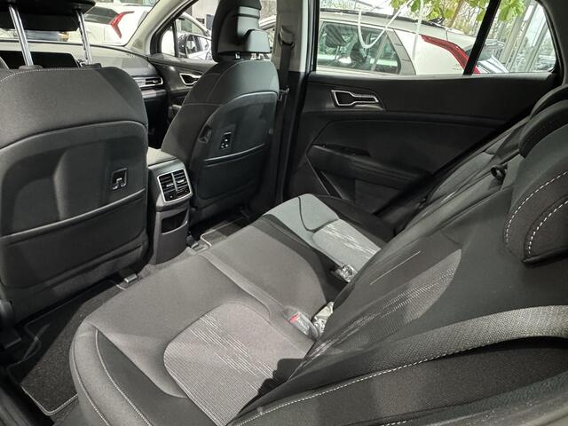 KIA SPORTAGE 1.6 T-GDi Plug-in Hybrid AWD DynamicLine VOORRAAD ACTIE | Camera | Navigatie | Adaptieve Cruise | Apple Carplay