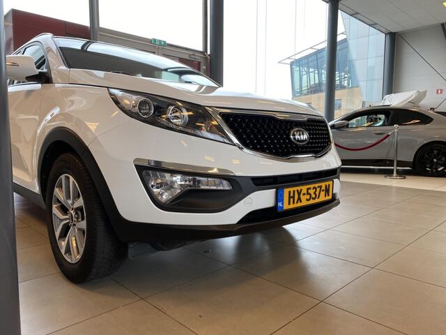 KIA SPORTAGE 1.6 GDI X-treme DynamicLine,Navigatie,Achteruitrijcamera,Voorstoelen&Achterbank Verwarmd,Halfleder/Alcantara,Bluetooth met Spraakbediening,Climate&Cruisecontrol,17 Inch Lmv