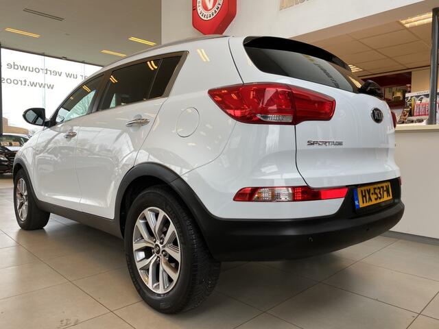 KIA SPORTAGE 1.6 GDI X-treme DynamicLine,Navigatie,Achteruitrijcamera,Voorstoelen&Achterbank Verwarmd,Halfleder/Alcantara,Bluetooth met Spraakbediening,Climate&Cruisecontrol,17 Inch Lmv