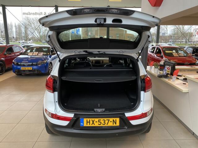 KIA SPORTAGE 1.6 GDI X-treme DynamicLine,Navigatie,Achteruitrijcamera,Voorstoelen&Achterbank Verwarmd,Halfleder/Alcantara,Bluetooth met Spraakbediening,Climate&Cruisecontrol,17 Inch Lmv