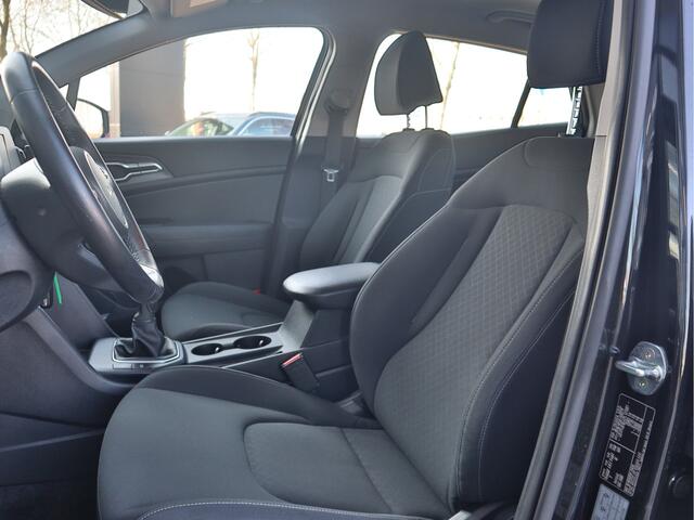 KIA SPORTAGE 1.6 T-GDi MHEV DynamicLine Navi+BT+DAB+Camera ECC-Airco PDC 17''LMV LED 10jr.Garantie