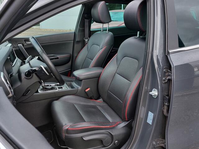 KIA SPORTAGE 1.6 T-GDI 177pk Automaat GT-Line | Navi | Apple Carplay+Android Auto | Clima | Cruise | UBL Sound | Panorama Schuifdak | Led Koplampen | Keyless Entry | Pdc V+A+Camera | Privacy Glass |19''lm