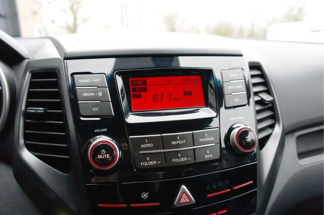 KIA SPORTAGE 1.6 e-XGI Quartz | Grijs Kenteken | Marge | Trekhaak | Cruise | NL-Auto