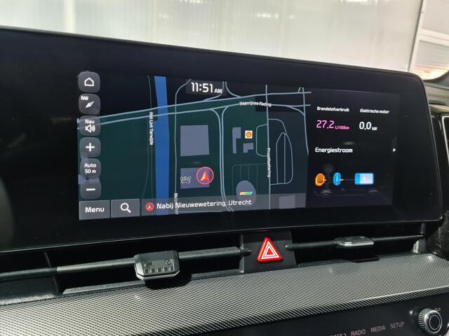 KIA SPORTAGE 1.6 T-GDi Hybrid GT-PlusLine Super complete uitvoering met zwart dak! | Elektr. Schuif/kantel dak | Stuur/Stoel ventilatie & verwarming | Harman Kardon Premium audio installatie | Elektr. stoelverstelling met geheugen | Elektr. Achterklep |