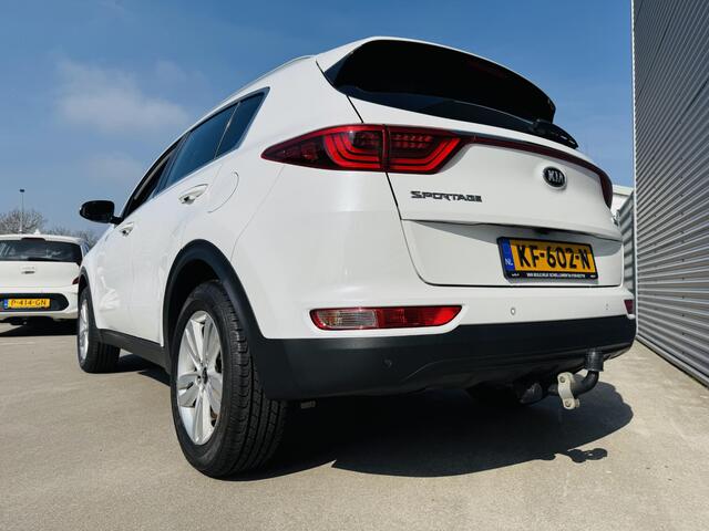 KIA SPORTAGE 1.6 GDI First Edition Trekhaak | Navi | DAB+| Cruise | Clima |Camera | NW Koppeling