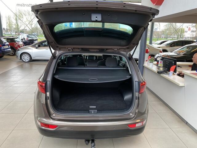 KIA SPORTAGE 1.6 GDI First Edition,Navigatie,Achteruitrijcamera,Spraakbediening,Trekhaak,Climate&Cruisecontrol,Aux Usb Aansluiting,Dakrail,17 Inch Lmv