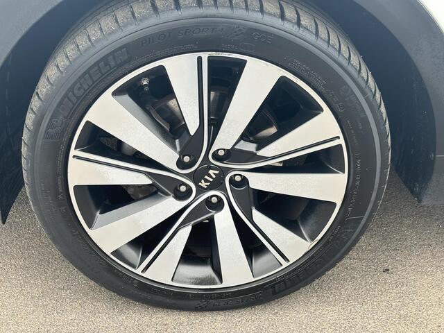 KIA SPORTAGE 1.6 T-GDI 4WD GT-Line Automaat, Schuif/kanteldak, Trekhaak, Lederen bekleding, Navigatie, Stoel- & Stuurwielverwarming, LMV, Dodehoekdetectie, JBL,