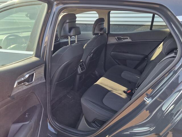 KIA SPORTAGE 1.6 T-GDi MHEV DynamicLine Trekhaak, Navigatie, Nieuw geleverd, BTW-auto, Achteruitrijcamera, Cruise control, Climate control
