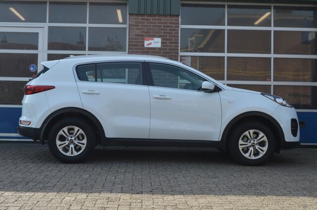 KIA SPORTAGE 1.6 GDI | NAVI - CAMERA - TRK.HAAK