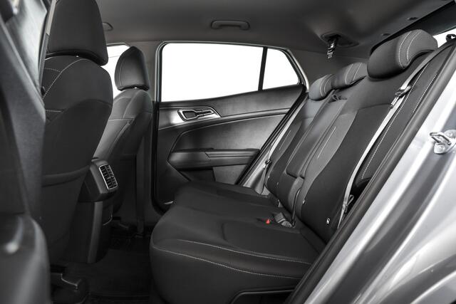 KIA SPORTAGE 1.6 T-GDi MHEV 160 PK DynamicLine - Automaat | Dig. Cockpit | Adapt. Cruise | Stuur-+Stuurverw. | PDC | Camera | NAV + App. Connect | ECC | LM 17" | 2832