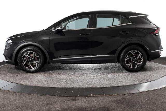 KIA SPORTAGE 1.6 T-GDi MHEV 160 PK DynamicLine - Automaat | Dig. Cockpit | Adapt. Cruise | Stuur-+Stuurverw. | PDC | Camera | NAV + App. Connect | ECC | LM 17" | 2640