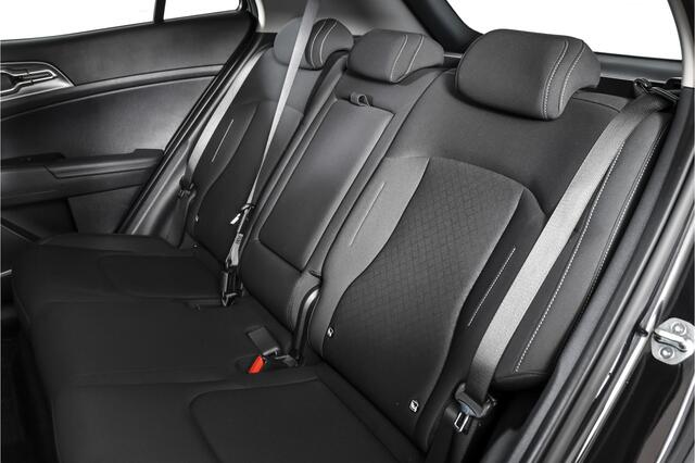KIA SPORTAGE 1.6 T-GDi MHEV 160 PK DynamicLine - Automaat | Dig. Cockpit | Adapt. Cruise | Stuur-+Stuurverw. | PDC | Camera | NAV + App. Connect | ECC | LM 17" | 2640