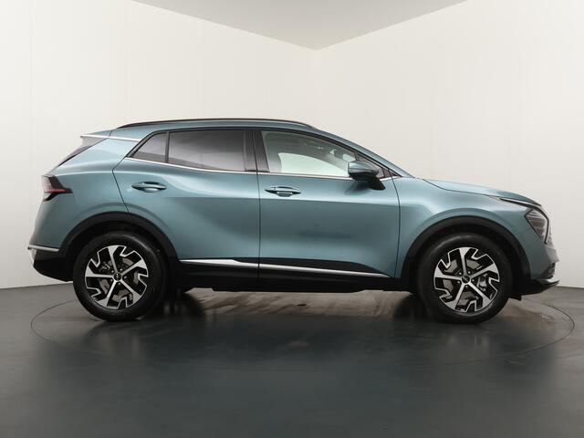 KIA SPORTAGE 1.6 T-GDi Hybrid DynamicPlusLine - Apple Carplay/Android Auto - Cruise Control - Dodehoek Detector - Schuif/Kantel Dak - Voorstoelen Verwarmd - Fabrieksgarantie tot 08-2031