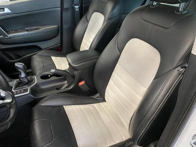KIA SPORTAGE 1.6 GDI DynamicLine Nederlandse auto, 1400KG trekgewicht, DAB, Navigatie, Nieuw Geleverd|