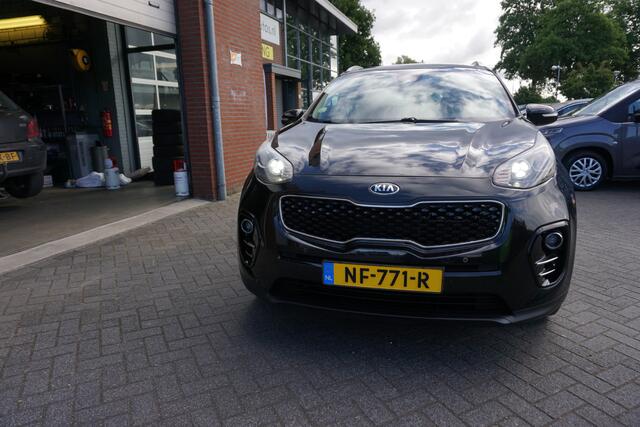 KIA SPORTAGE 1.7 CRDI AUTOMAAT DYNAMICPLUSLINE 1E EIGENAAR!! ORIGINEEL NEDERLANDS PANORAMADAK CAMERA NAVIGATIE ECC AIRCO CRUISECONTROL BLUETOOTH PDC LED LMV 4X ELECTR.RAMEN-SPIEGELS