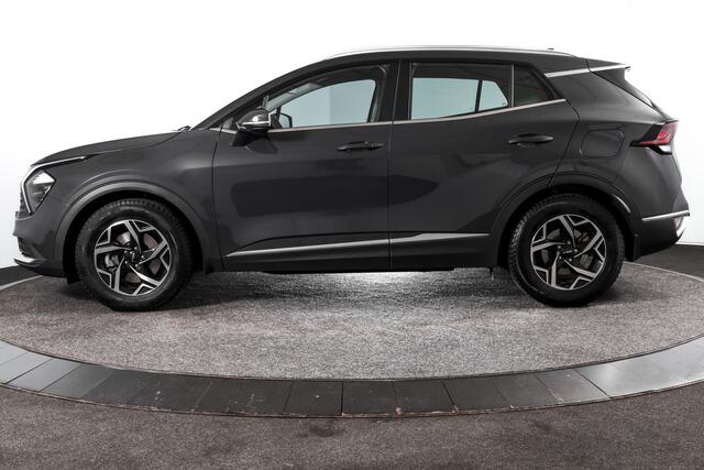 KIA SPORTAGE 1.6 T-GDi MHEV 160 PK DynamicLine - Automaat | Dig. Cockpit | Adapt. Cruise | Stuur-+Stuurverw. | PDC | Camera | NAV + App. Connect | ECC | LM 17" | 2236