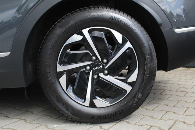 KIA SPORTAGE 1.6 T-GDi MHEV DynamicLine| Incl. 12 maanden garantie | Trekhaak | Achteruitrij camera | Apple carplay/Android auto | Cruise control | Airco | Parkeersensoren voor/achter | Navigatie | Lichtmetalen velgen | DAB
