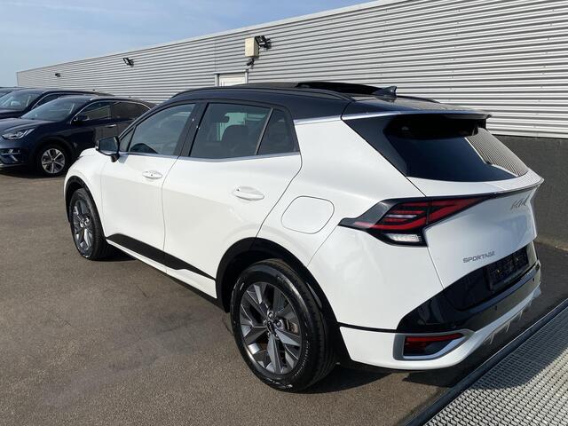 KIA SPORTAGE 1.6 T-GDi Hybrid GT-Line Schuif-/kantel dak, Stoel- & stuurwielverwarming, Dodehoekdetectie, Parkeersensoren voor + achter, Leder/alcantara, LED