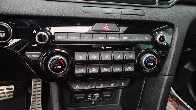 KIA SPORTAGE 1.6T GDI 4WD GT Line PANO PDC ACC TREKHAAK AUTOMAAT LEDER STOELKOELING/ VERWARMING