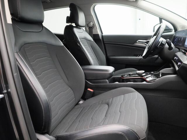 KIA SPORTAGE 1.6 T-GDi Plug-in Hybrid AWD DynamicLine | CAMERA | ADAPTIVE | STOEL- EN STUURVERW.