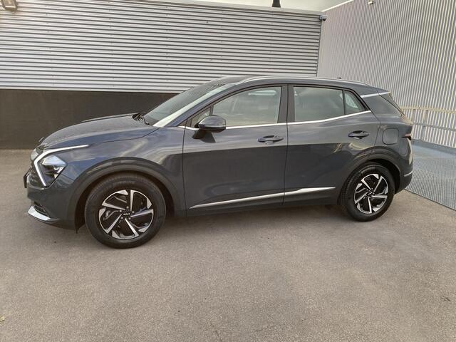 KIA SPORTAGE 1.6 T-GDi MHEV DynamicLine Nieuw geleverd en onderhouden incl: Afn Trekhaak, AppleCarPlay/Android Auto, LM velgen, Cruise control, Climate control, Parkeerhulpcamera en v+a sensoren