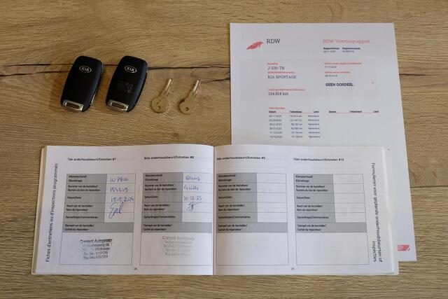 KIA SPORTAGE 1.6 GDI ComfortLine / Trekhaak / Camera / Apple CarPlay / 17"