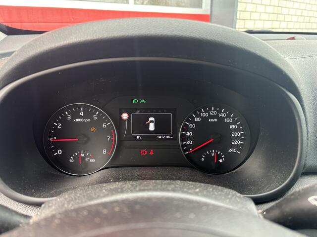 KIA SPORTAGE 1.6 GDI DynamicLine TREKHAAK / LEDER / STOELVERW / CARPLAY / CAMERA / NAVI / CLIMA / PDC / NL-AUTO