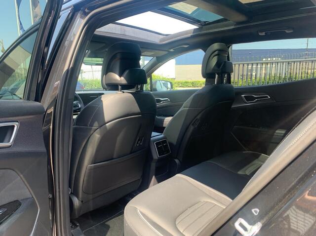 KIA SPORTAGE 1.6 T-GDi Hybrid GT-PlusLine / Trekhaak / Panoramadak / 360Camera / Leder / Matrix LED / Keyless / 18'' / CarPlay / Harman Kardon / Stoelventilatie / Stoelverwarming 4x / Dodehoek / DAB / ACC