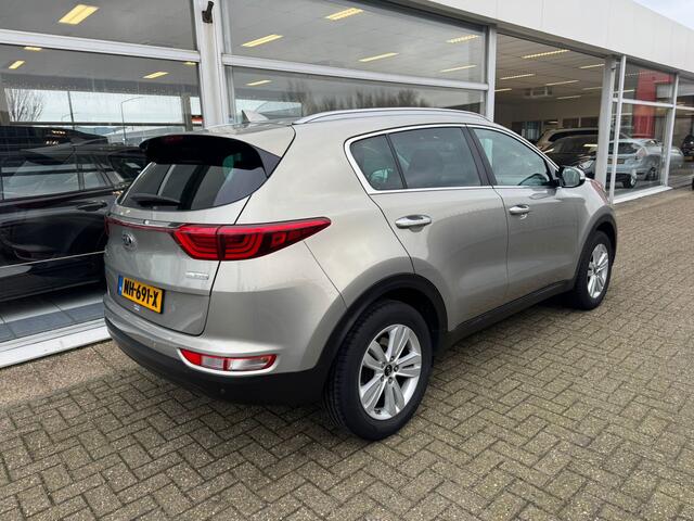 KIA SPORTAGE 1.6 GDI DynamicLine | Electronic climate control | Achteruitrijcamera | Navigatie | Cruise control | APK tot 15-03-2026 | NAP |