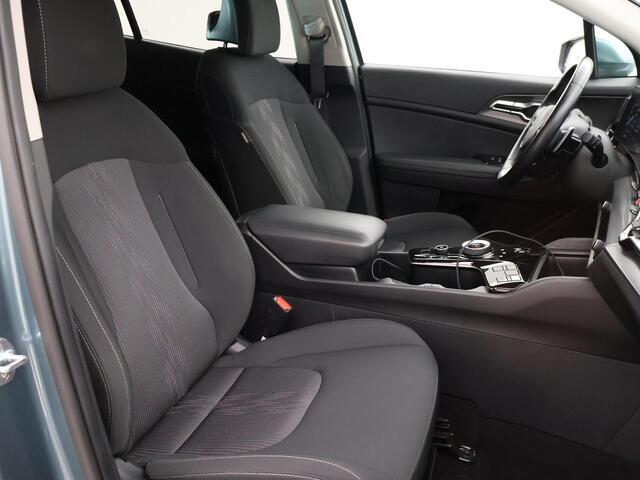 KIA SPORTAGE 1.6 T-GDi HYBRID 230 PK AUT. + ADAPTIVE CRUISE | CAMERA | BREEDBEELD CARPLAY / ANDROID AUTO