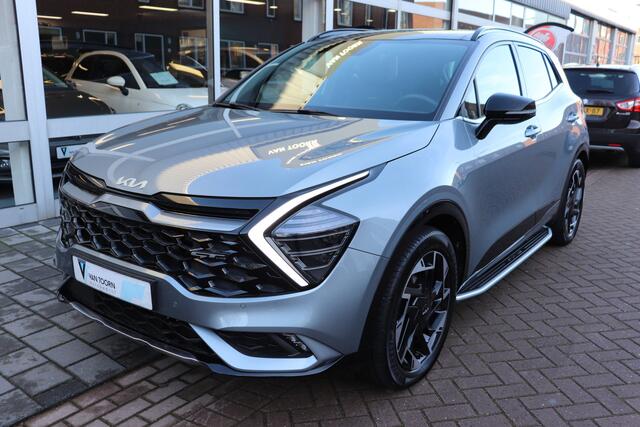 KIA SPORTAGE 1.6 T-GDi Plug-in Hybrid AWD GT-Line automaat. Panoramadak, tray planken, zeer compleet.