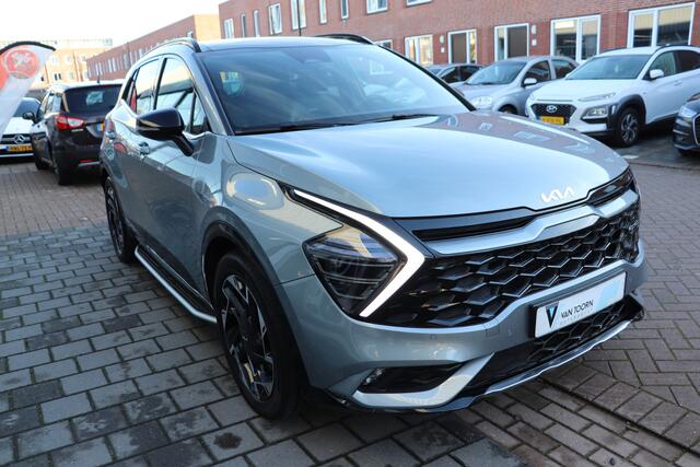 KIA SPORTAGE 1.6 T-GDi Plug-in Hybrid AWD GT-Line automaat. Panoramadak, tray planken, zeer compleet.
