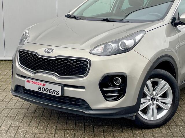 KIA SPORTAGE 1.6 GDI DynamicLine Navigatie, Climate Control, Cruise Control, Trekhaak, 17"Lm, Achteruitrijcamera