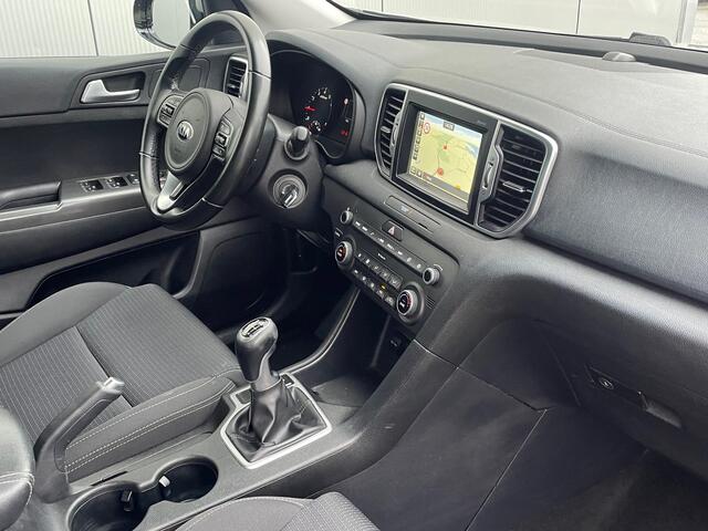 KIA SPORTAGE 1.6 GDI DynamicLine Navigatie, Climate Control, Cruise Control, Trekhaak, 17"Lm, Achteruitrijcamera
