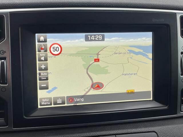 KIA SPORTAGE 1.6 GDI DynamicLine Navigatie, Climate Control, Cruise Control, Trekhaak, 17"Lm, Achteruitrijcamera