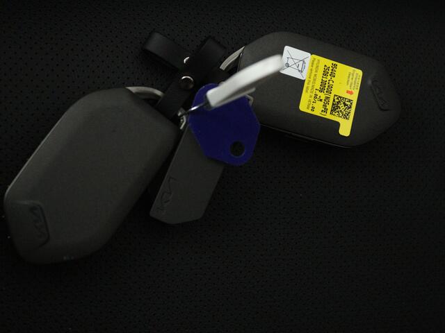 KIA SPORTAGE 1.6 T-GDi Plug-in Hybrid GT-PlusLine Two-Tone | 10 Jaar Garantie | Panoramadak | Camera | El. Stoelen |